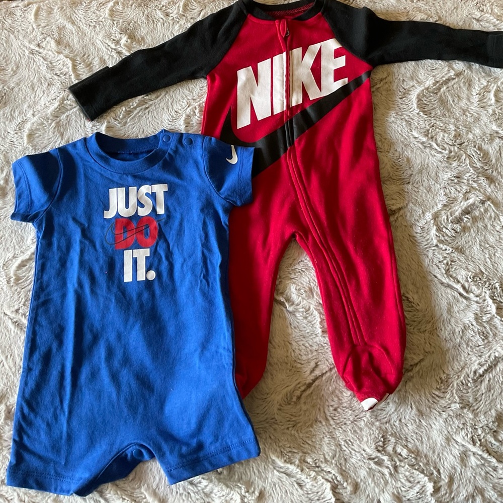 NIKE Baby Boy Set of 2 Full Zip Footed Coverall and Shortsall Size 3 Months